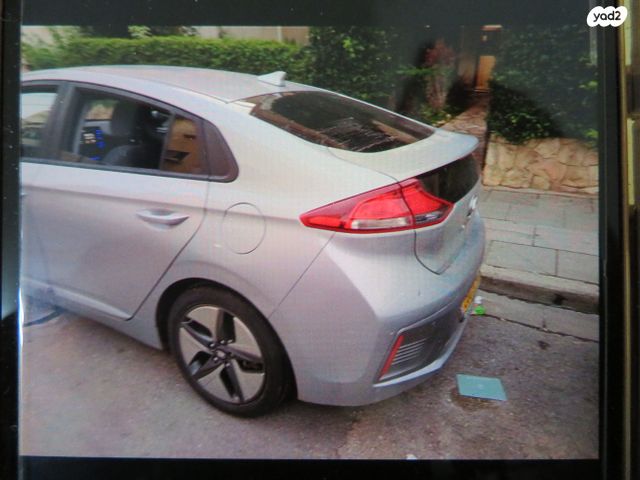 יונדאי איוניק