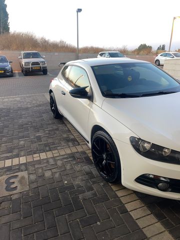 מודעת רכב פולקסווגן שירוקו