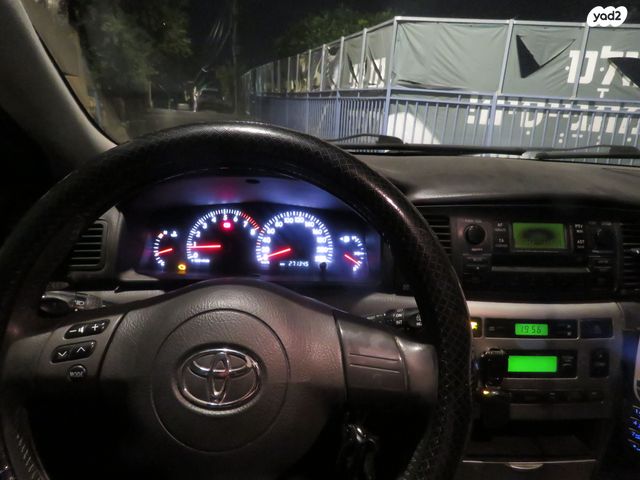 טויוטה קורולה