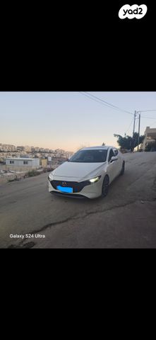 מודעת רכב מאזדה 3