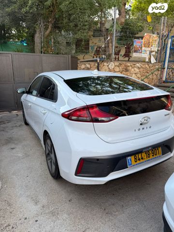 יונדאי איוניק