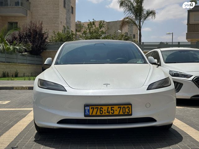 טסלה מודל 3
