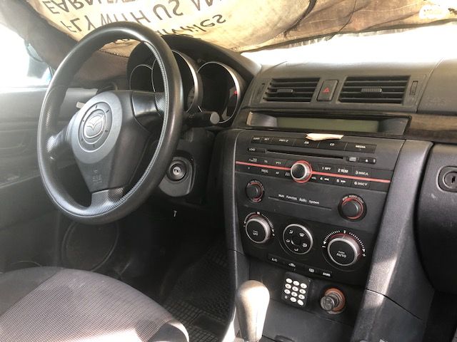 מודעת רכב מאזדה 3