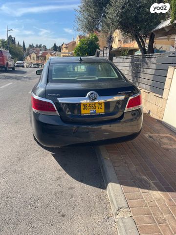 ביואיק לה-קרוס