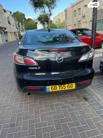מודעת רכב מאזדה 3