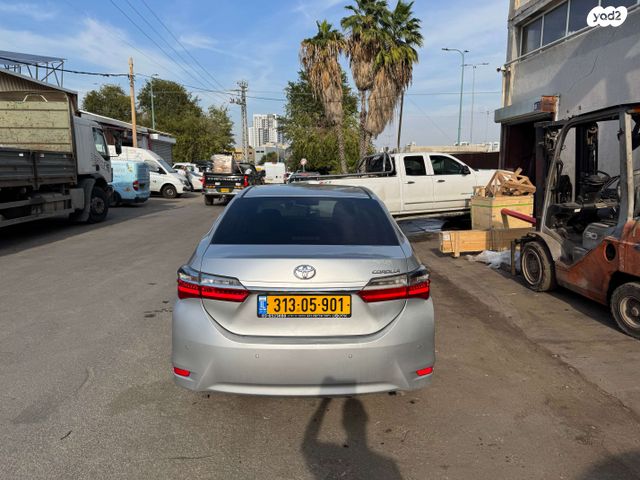 טויוטה קורולה