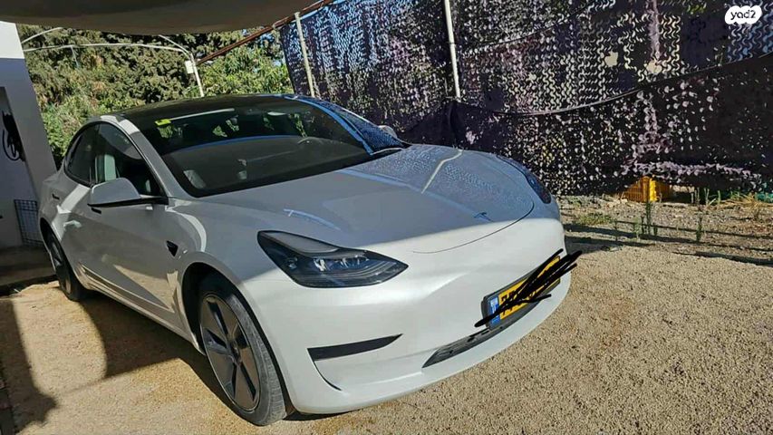 מודעת רכב טסלה מודל 3