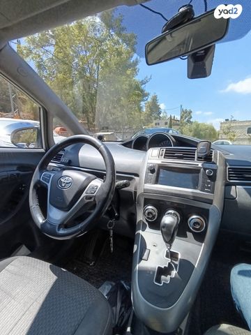 מודעת רכב טויוטה ורסו