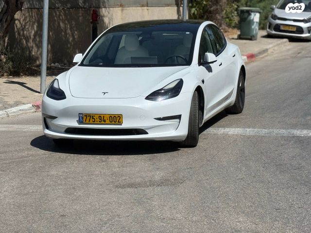 מודעת רכב טסלה מודל 3