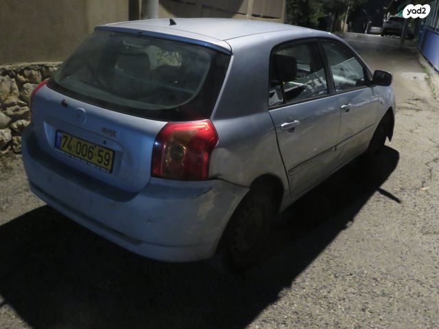 טויוטה קורולה