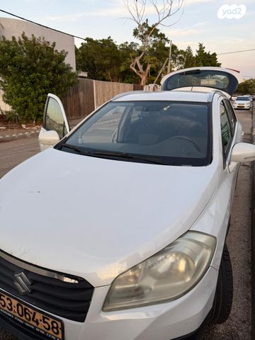 סוזוקי קרוסאובר