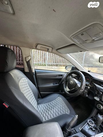 מודעת רכב טויוטה קורולה