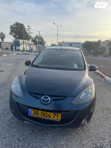 מודעת רכב מאזדה 2
