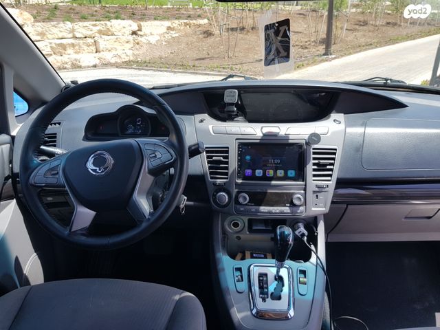 רודיוס DLX אוט׳ פנאי-שטח 2.2 (178 כ״ס)