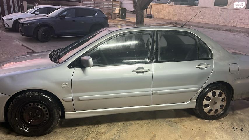 מיצובישי לנסר