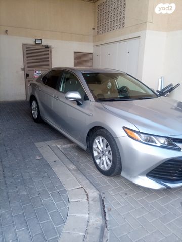 טויוטה קאמרי