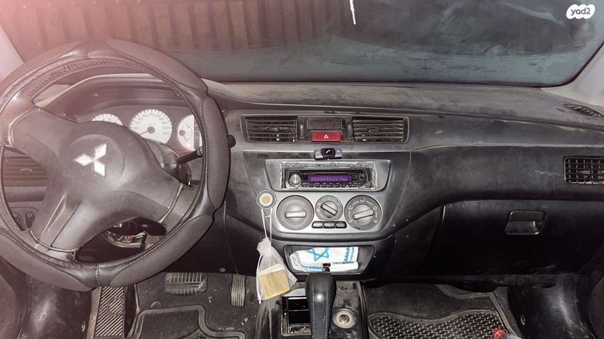 מיצובישי לנסר