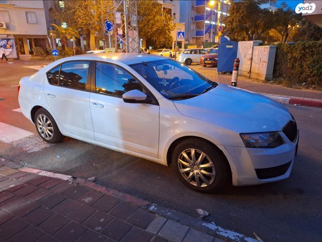 סקודה אוקטביה