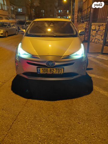 מודעת רכב טויוטה פריוס