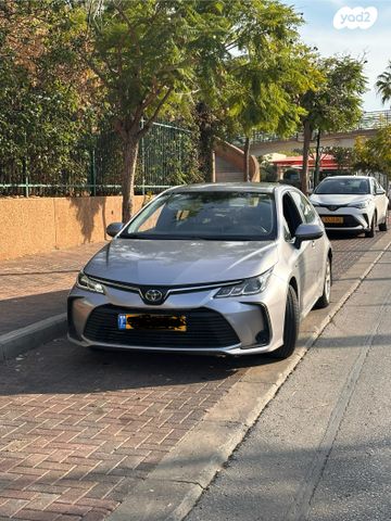טויוטה קורולה