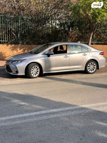 טויוטה קורולה