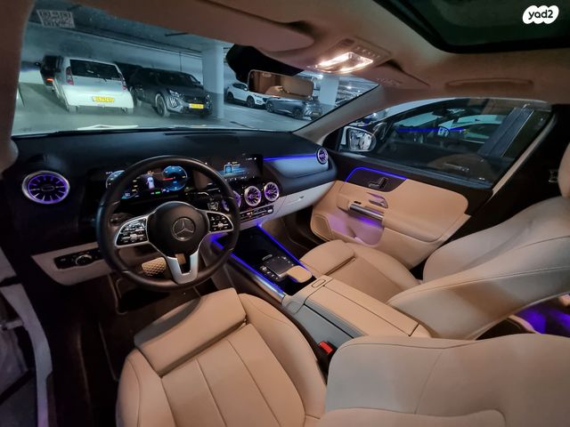 מרצדס-בנץ EQA