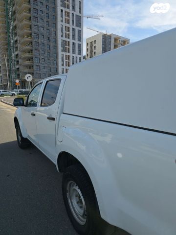 איסוזו די-מקס