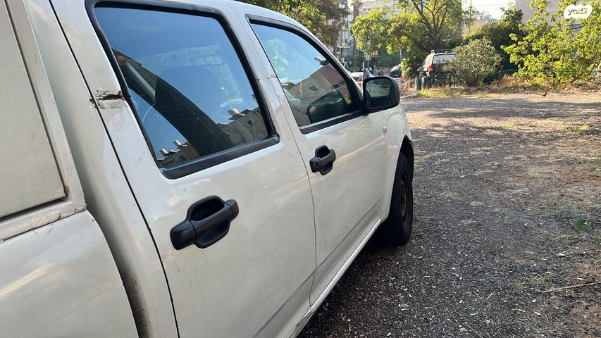 מודעת רכב איסוזו די-מקס