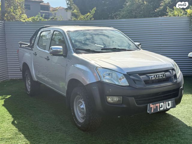 איסוזו די-מקס