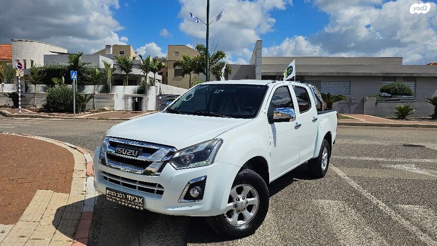 מודעת רכב איסוזו די-מקס