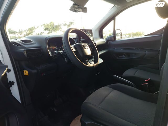 טויוטה פרואייס סיטי