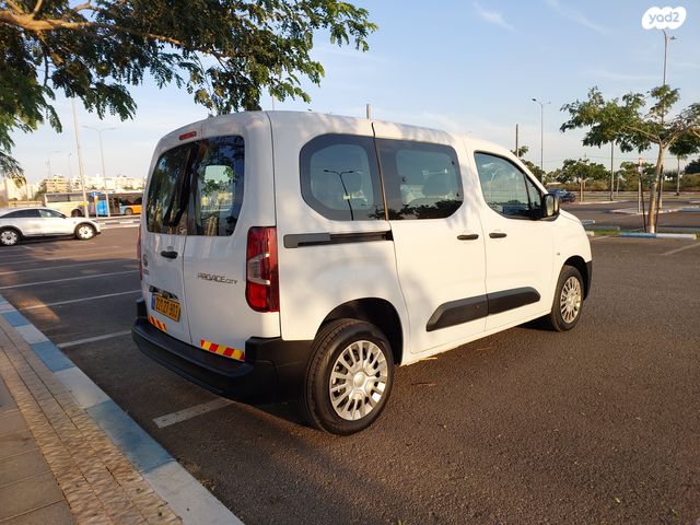 טויוטה פרואייס סיטי