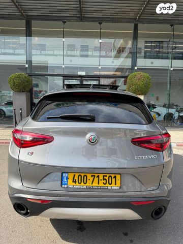 אלפא רומיאו סטלביו