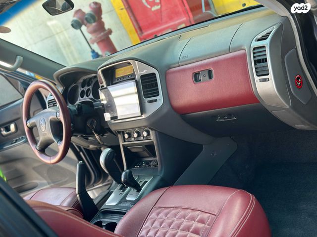 מיצובישי פג'רו