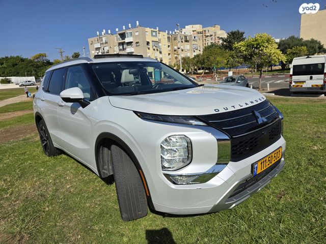 מיצובישי אאוטלנדר