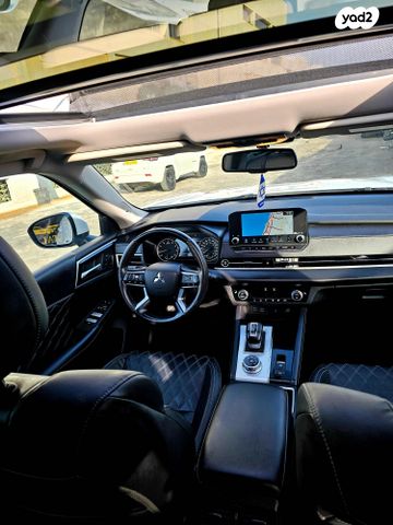 מיצובישי אאוטלנדר