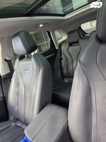 אם ג'י מארוול R