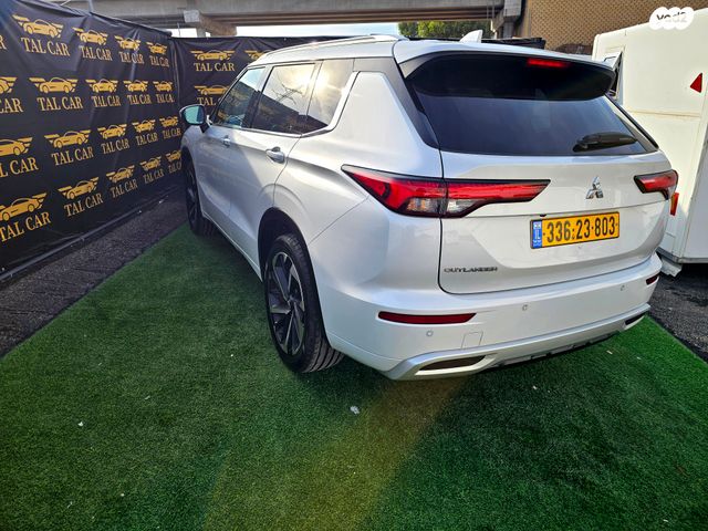 מיצובישי אאוטלנדר