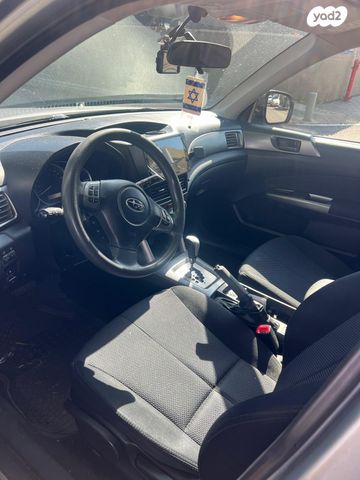 סובארו פורסטר