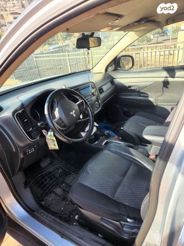 מיצובישי אאוטלנדר