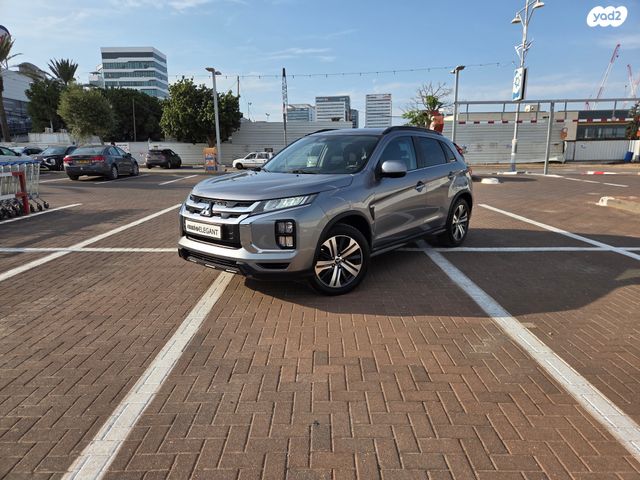 מודעת רכב מיצובישי ASX