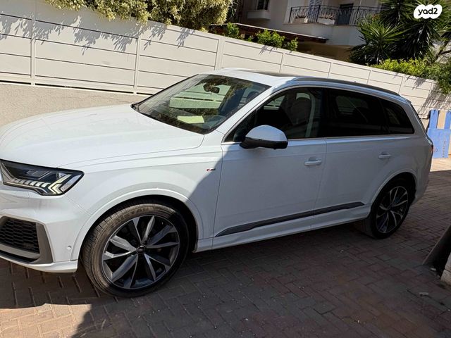 אאודי Q7