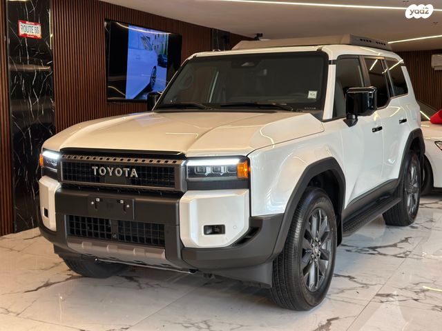 טויוטה לנד קרוזר