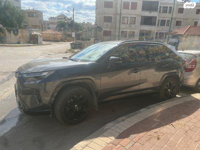 מודעת רכב טויוטה RAV4