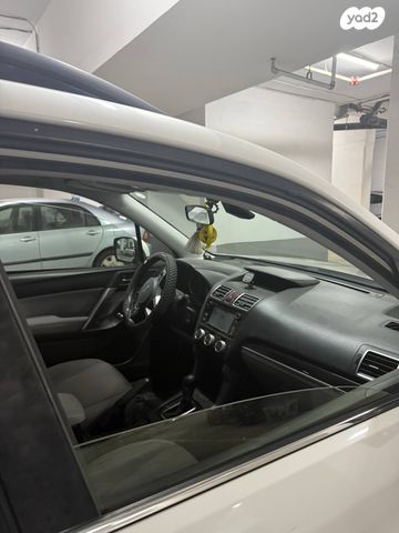 סובארו פורסטר