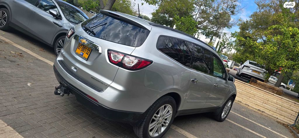 שברולט טראוורס