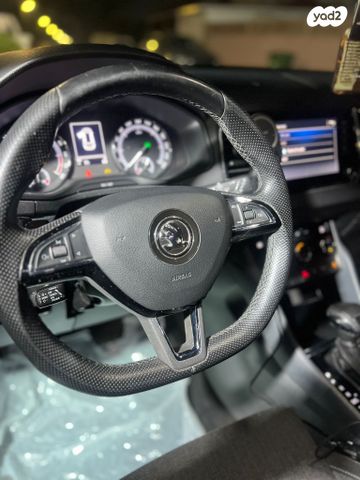 סקודה קארוק