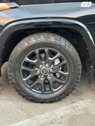 טויוטה סקויה