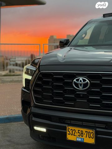 טויוטה סקויה