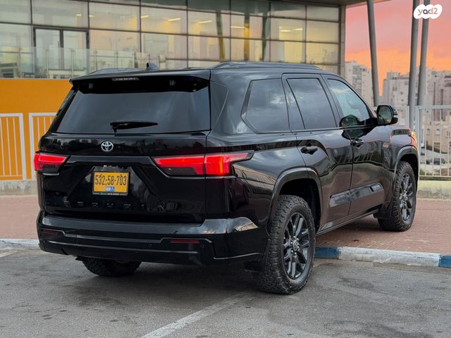 טויוטה סקויה